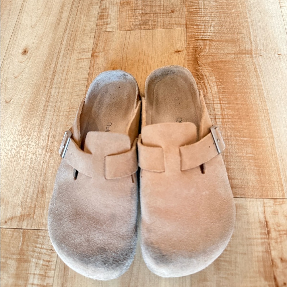 Quince Water Repellent Suede Clog Mule, size 8, Dune